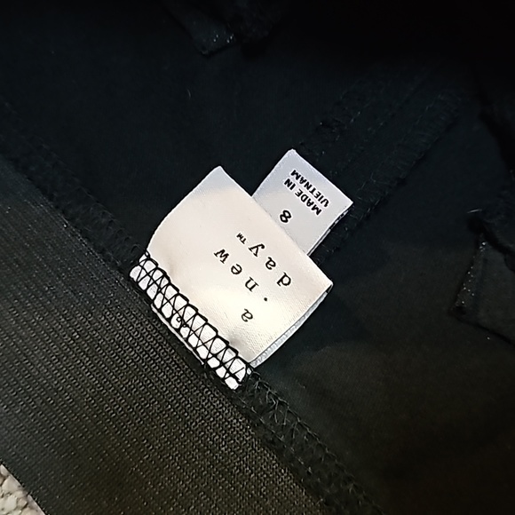 A NEW DAY cropped ankle pants - Picture 3 of 5